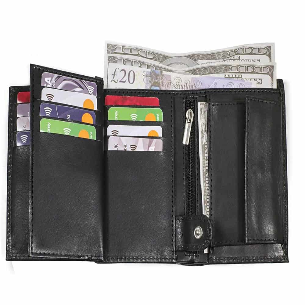 Men's Ultimate RFID Blocking Leather Trifold Wallet Men's Ultimate RFID Blocking Leather Trifold Wallet - Image 4